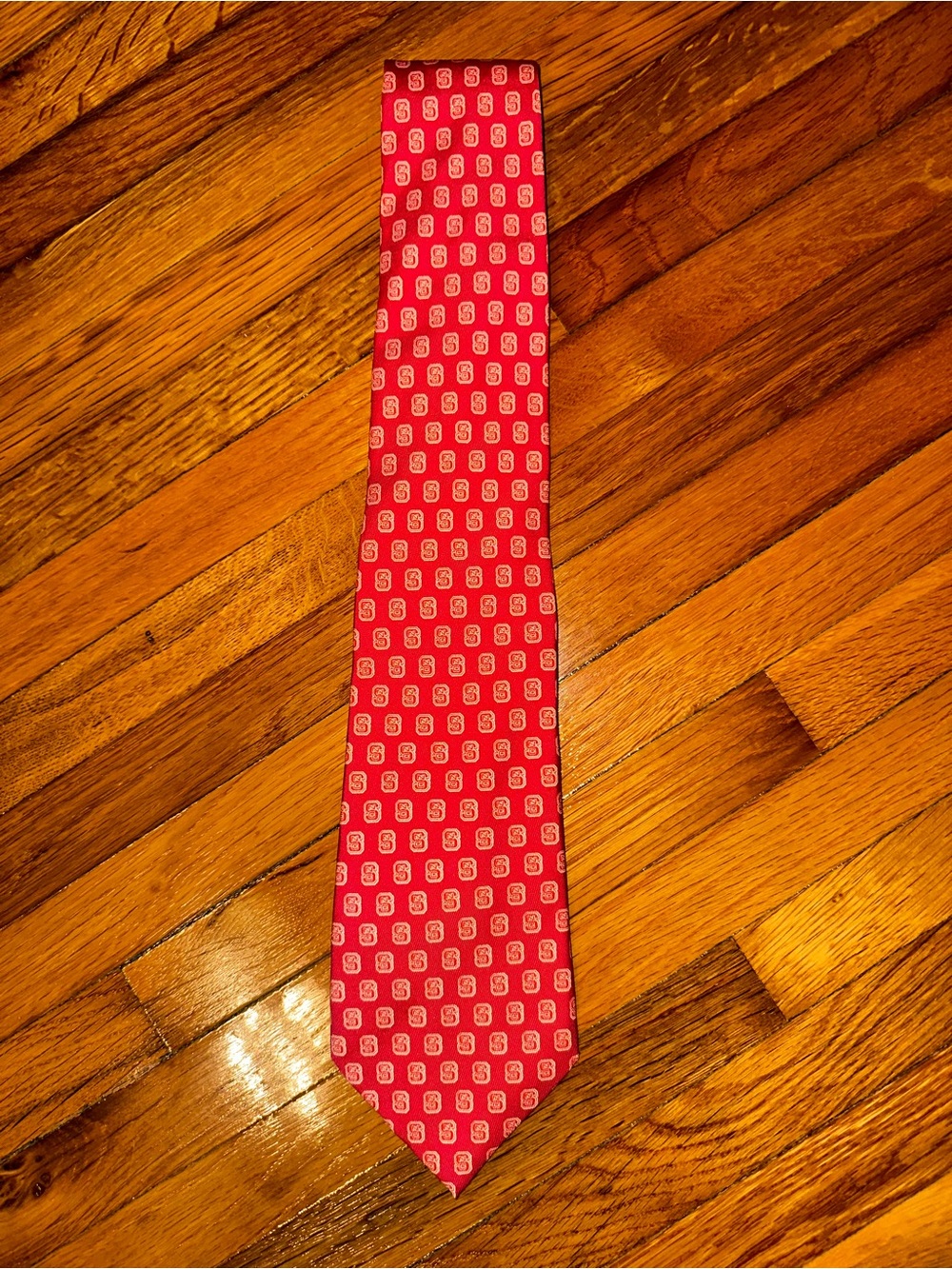 Vineyard Vines Red Geometric North Carolina State Print Men's Silk Tie